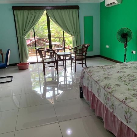 Myoldhouse Apartman Lahad Datu Kültér fotó