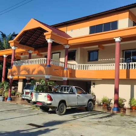 Myoldhouse Apartman Lahad Datu Kültér fotó