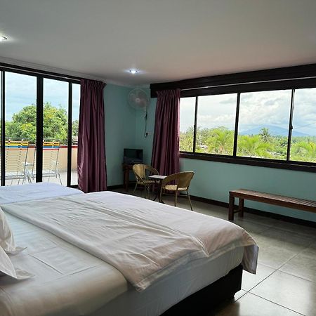 Myoldhouse Apartman Lahad Datu Kültér fotó