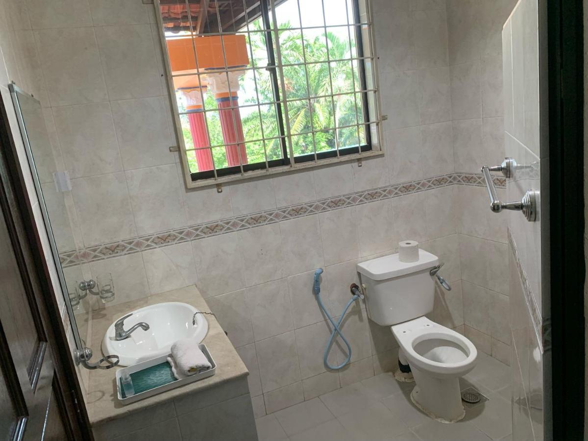 Myoldhouse Apartman Lahad Datu Kültér fotó